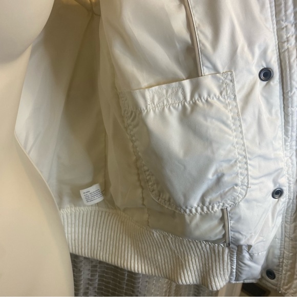 GAP White Puffer Vest Size Small Missing Hood - Picture 6 of 13